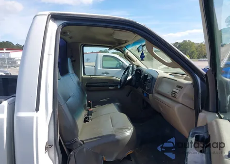 2005 Ford F-250 Xl/Xlt из США, поврежденный, VIN 1FTNF20515EB82555